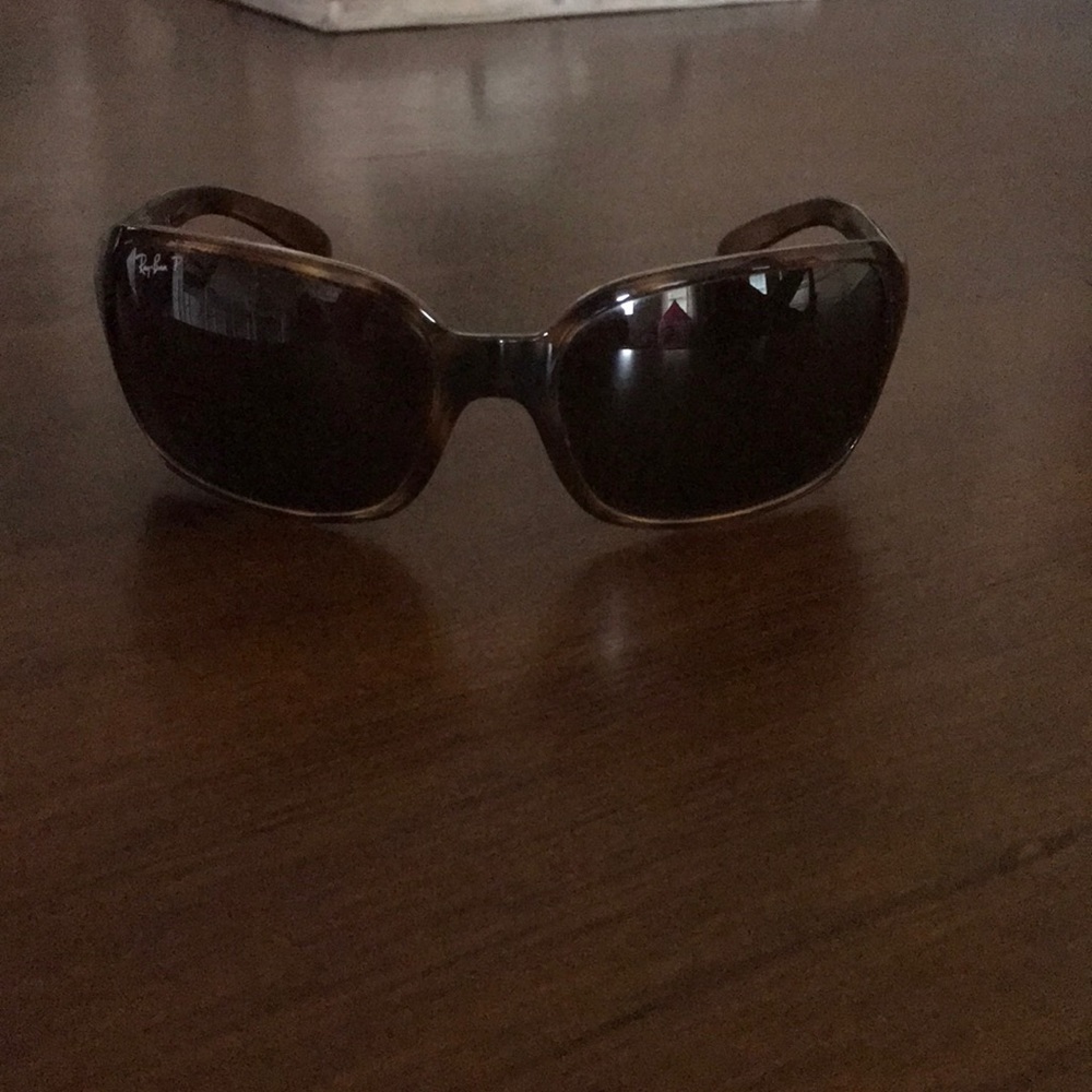 Ray-Ban women’s sunglasses